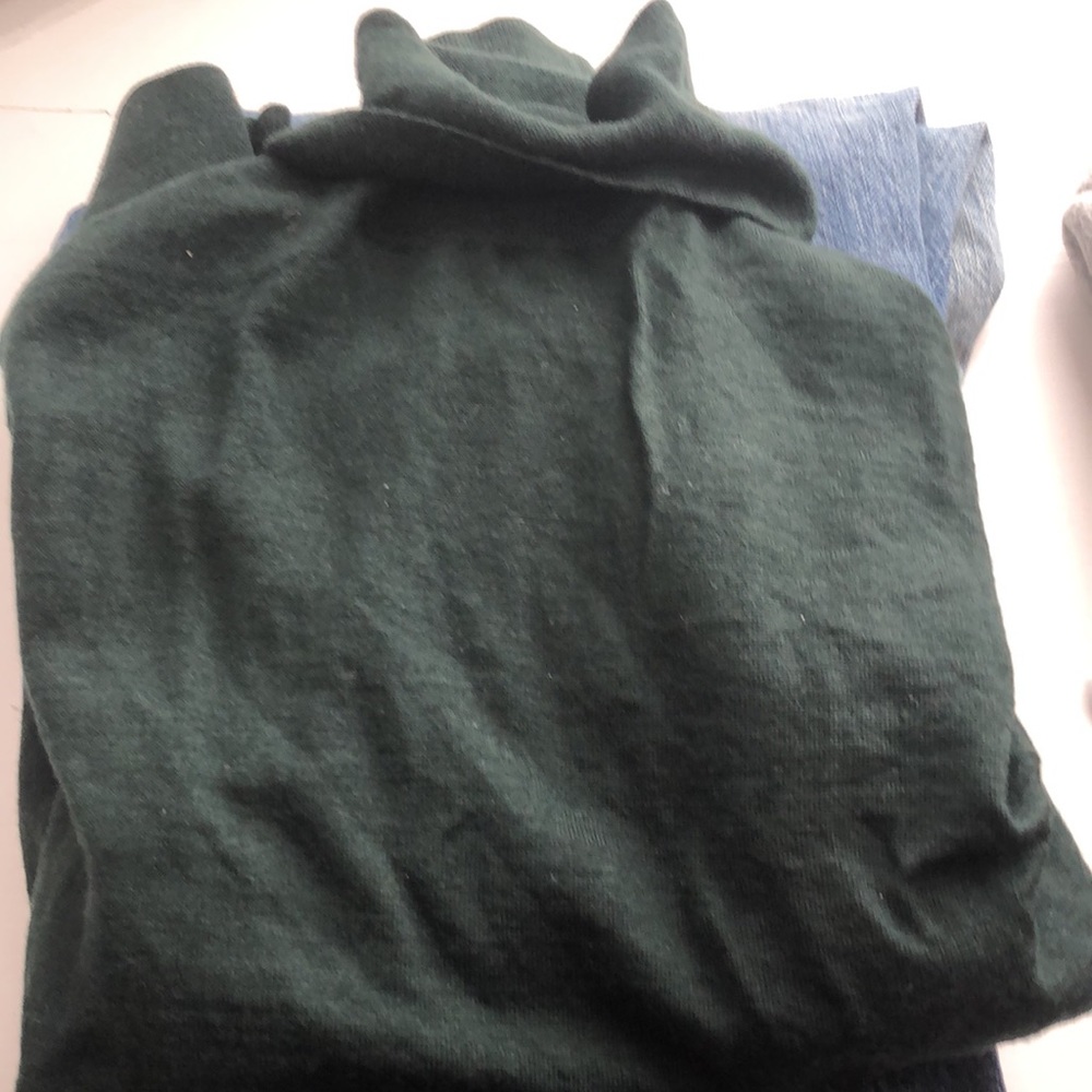 COPY - COS 100% wool GREEN turtleneck Small